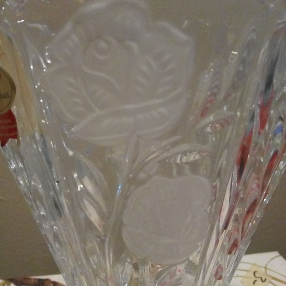 12) Anna Hutte Bleikristall clear and frost lead crystal fan vase. - Picture 2 of 8